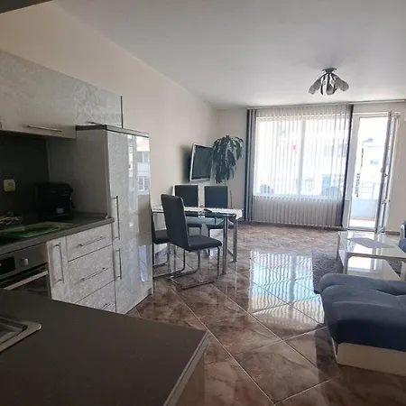 Vladislav- Luxury Apartmán Varna