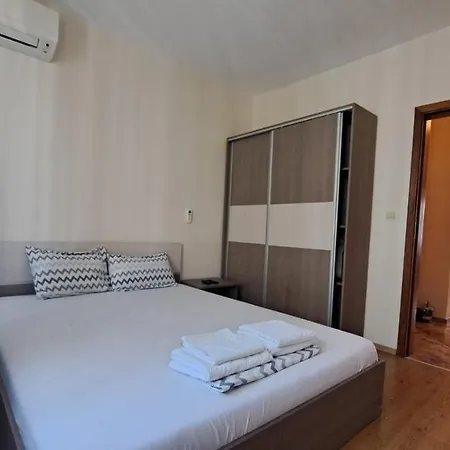 Vladislav- Luxury Varna