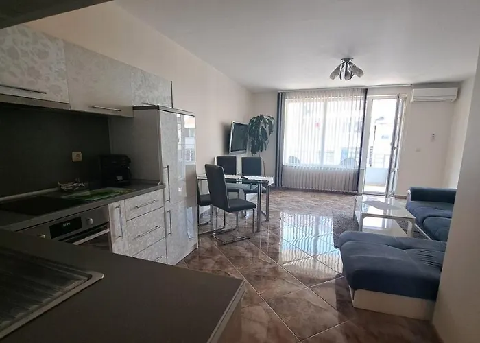 Vladislav- Luxury Apartment Varna