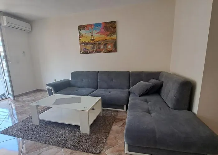 Vladislav- Luxury Apartment Varna